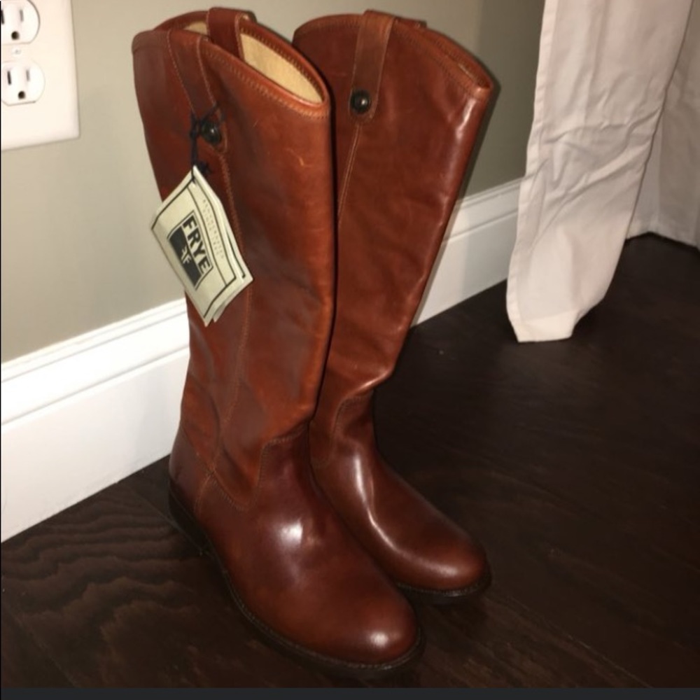 Size 5 Frye boots